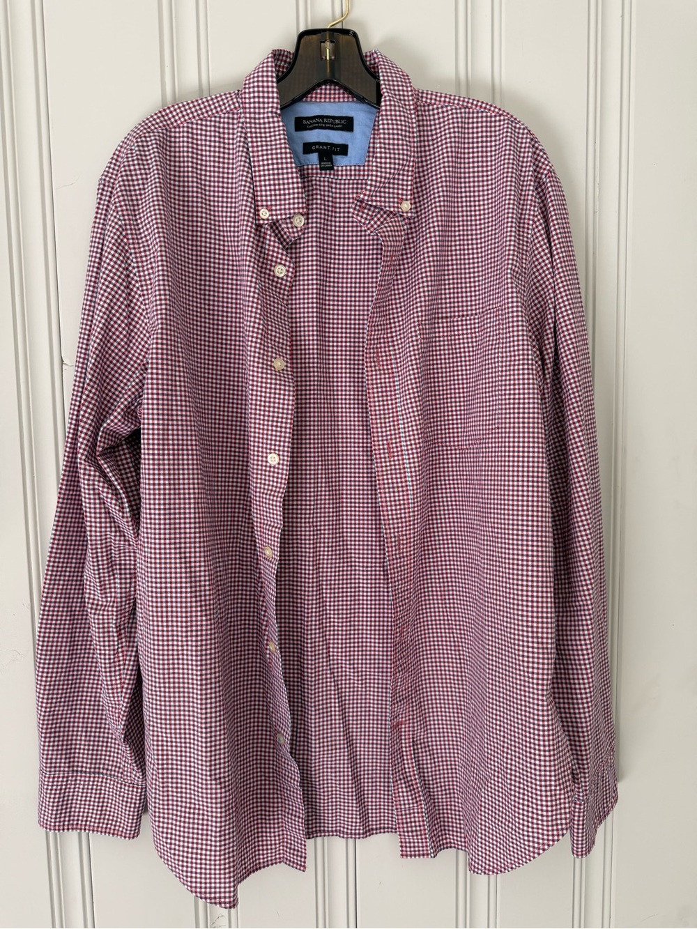 Banana Republic Men’s Red, White and Blue Gingham Button-Down Shirt: Grant Fit
